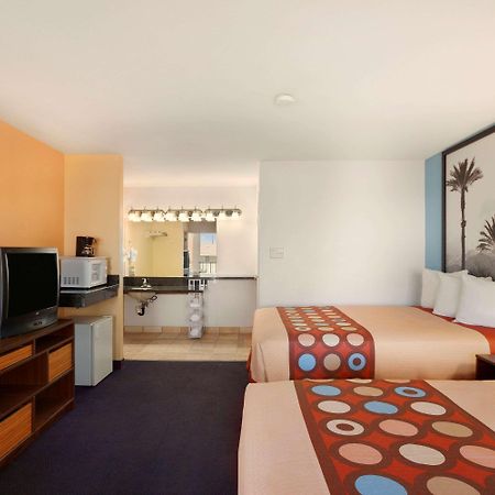 Super 8 By Wyndham Indio Hotel Ngoại thất bức ảnh
